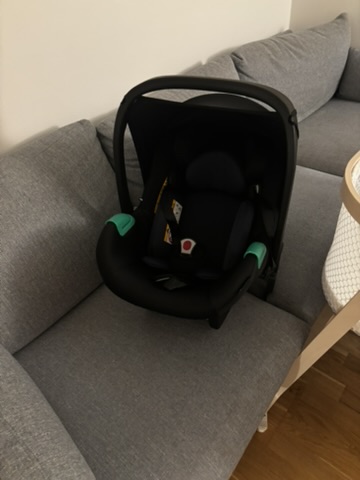 Infant car seat